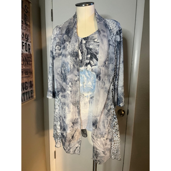 nwt Women’s lacy blue cardigan contrasting features embellished detailing size l - Picture 1 of 16